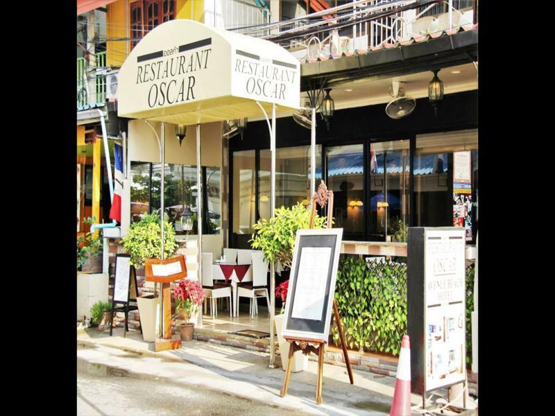 Avenue Beach Hotel Bãi biển Jomtien Ngoại thất bức ảnh