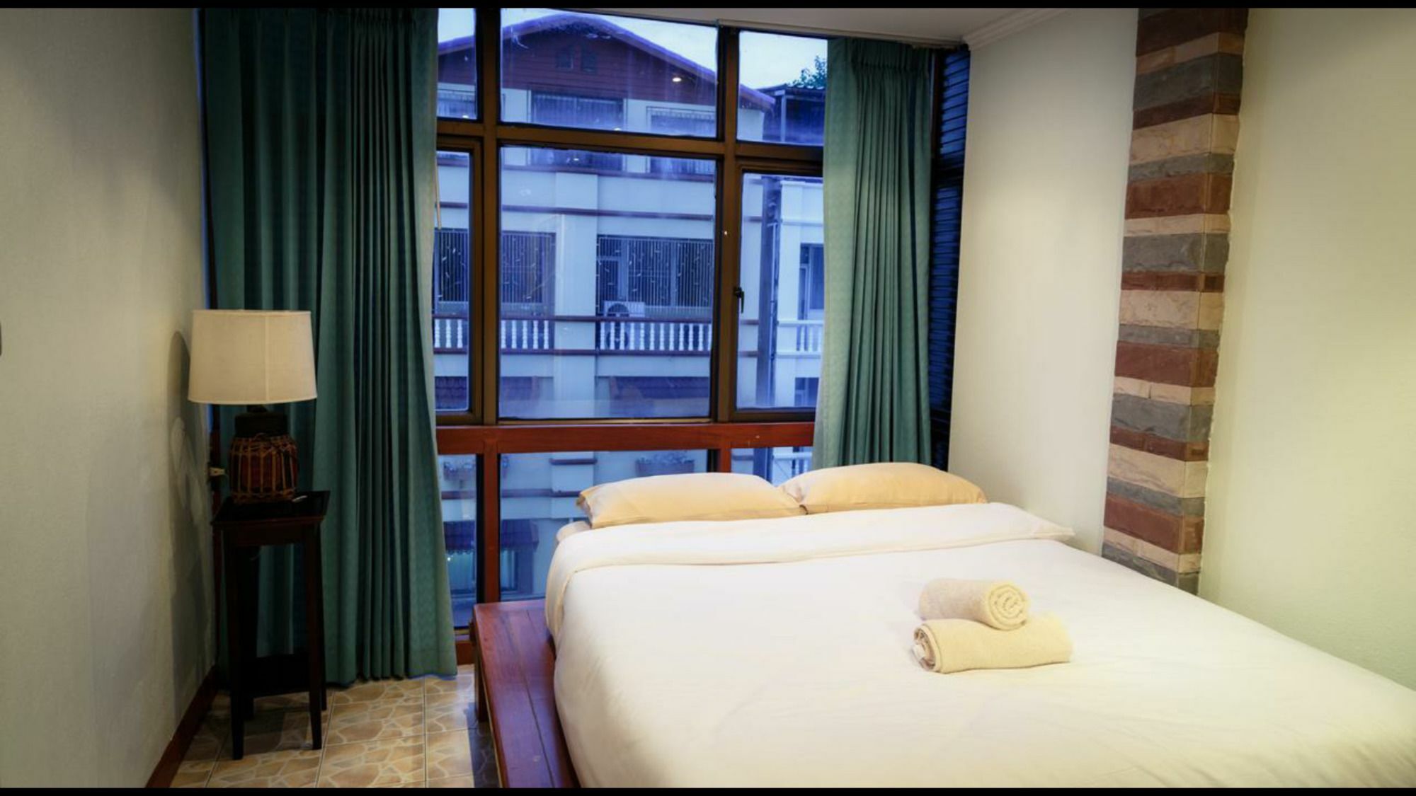 Avenue Beach Hotel Bãi biển Jomtien Ngoại thất bức ảnh